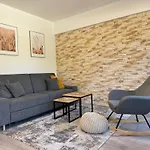 Timo Besen 209 Apartment